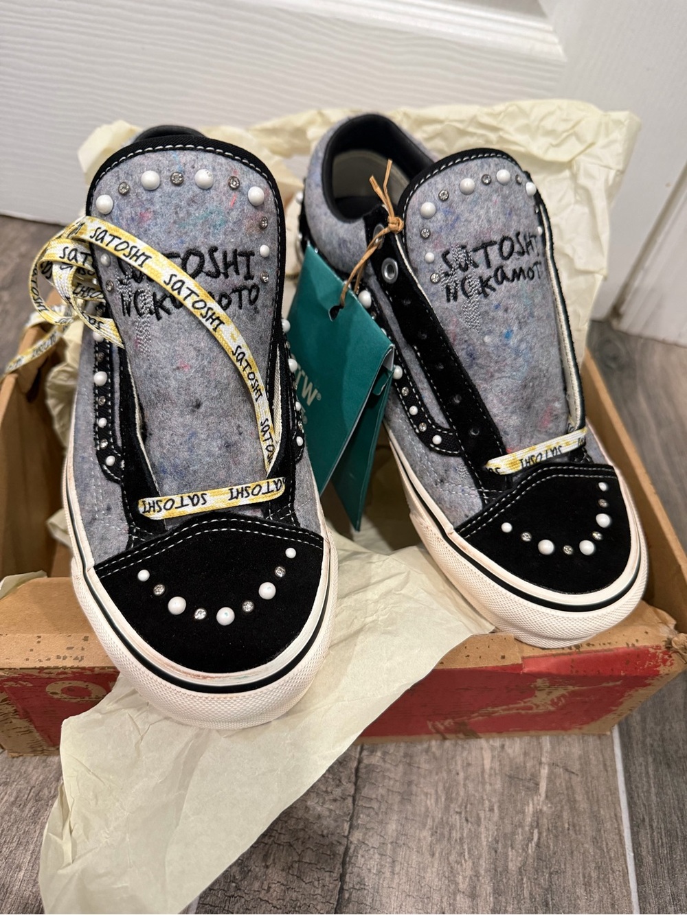 Men's Size 7.5 - Satoshi Nakamoto x Vans Era 95 Lucky Charms